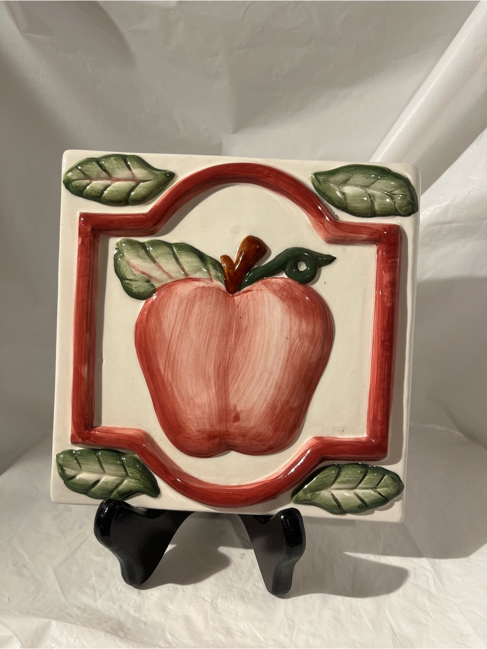 Treasure Craft Ceramic Apple Wall Hanging